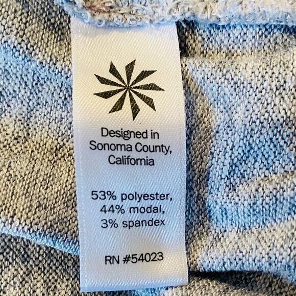 Athleta Luxe Pose Gray Heathered Long Sleeve Thumbhole Top Size Small - Picture 5 of 7